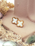 Boucle d'oreille Stella blanc